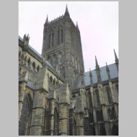 Lincoln Cathedral, photo by Roger Cornfoot on Wikipedia.jpg